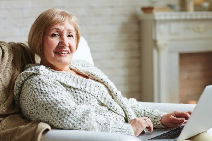 Подработка на пенсии на дому веб моделью в интернете